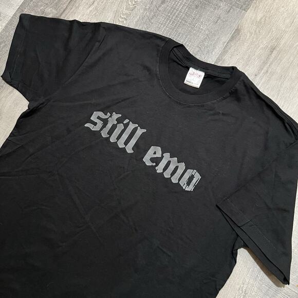 Vintage Still Emo Black Grunge T Shirt Basic Spell Out Band Festival Concert L - Picture 2 of 4